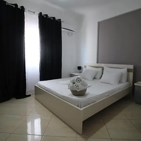 Appartement Nikol Sarandë
